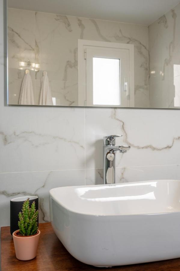 Stunning 2-Bedrooms Apartment In The Heart Of Athen Exterior foto